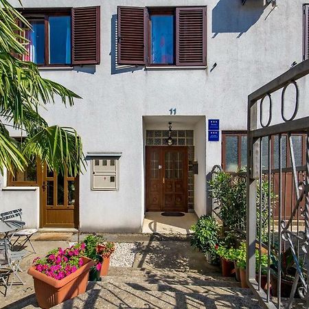 Apartment Roza, Sea View, Free Parking Ičići Exteriör bild