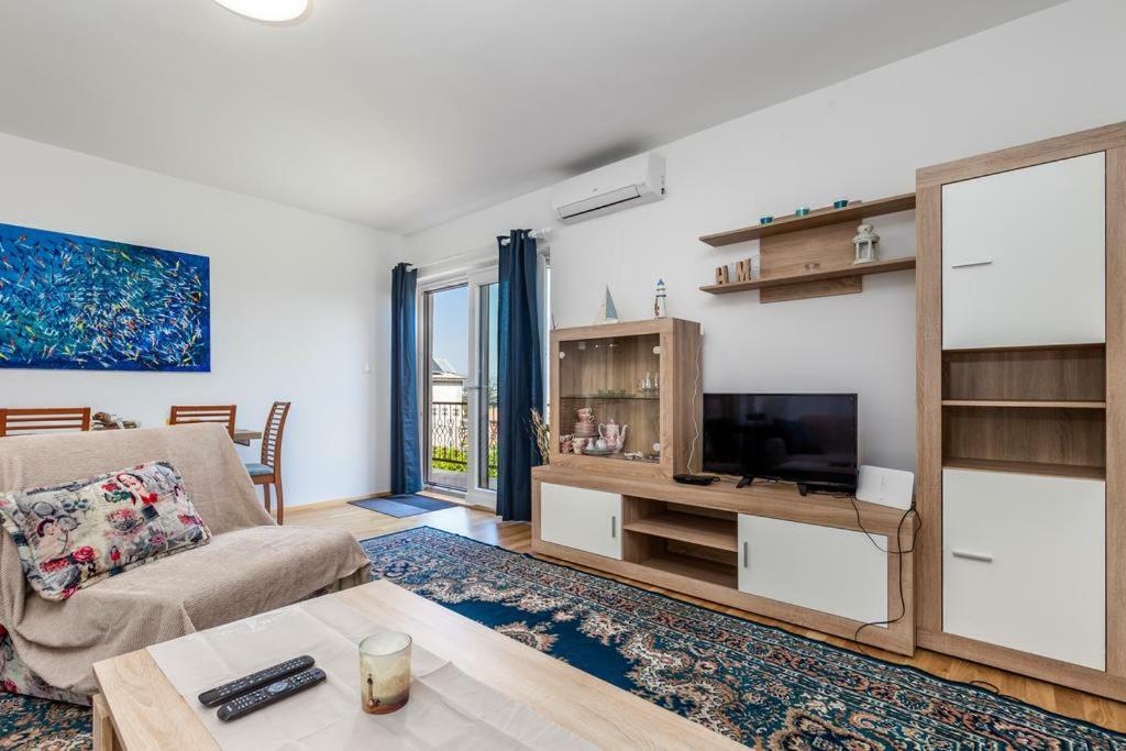 Apartment Roza, Sea View, Free Parking Ičići Exteriör bild